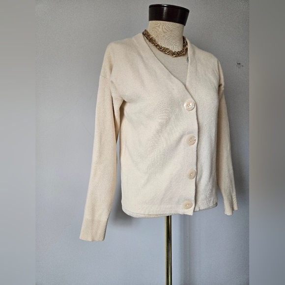 Contemporaine  Cream Cardigan V Necj Sweater. Size XS - Picture 2 of 10